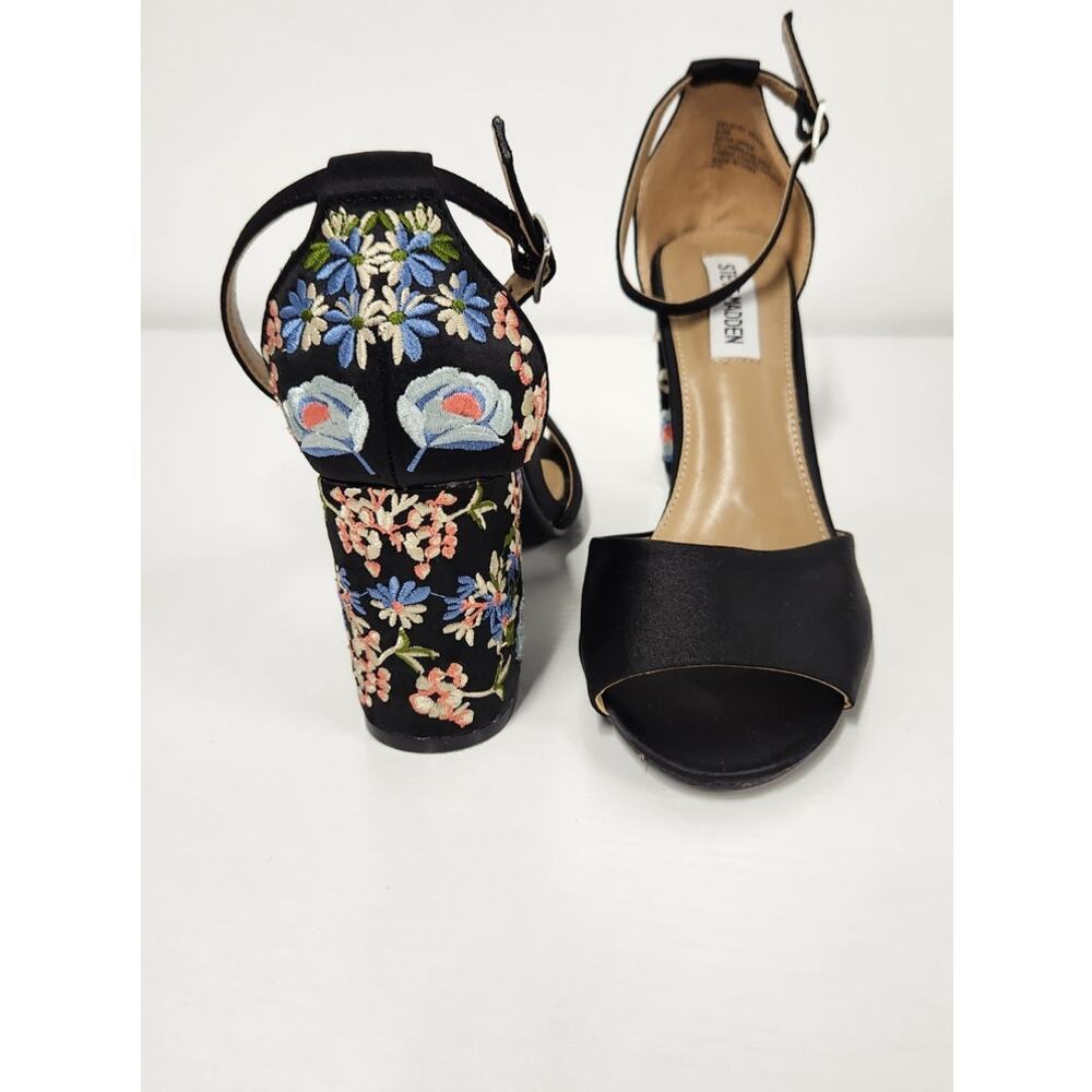 Steve Madden Delilah Embroidered Floral Satin Heel Ankle Strap Sandals, Size 6.5